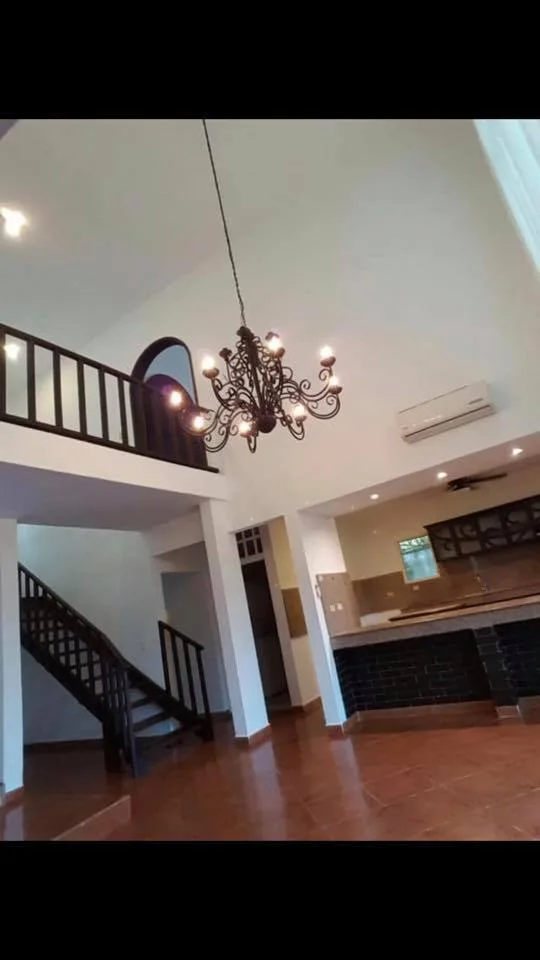 PRIVATE WELL LOCATED SPACIOUS FAMILY CANCUN HOME
