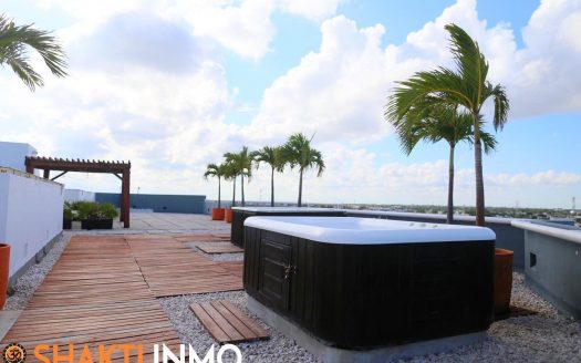 Gorgeous 1 Bedroom Furnished Condo